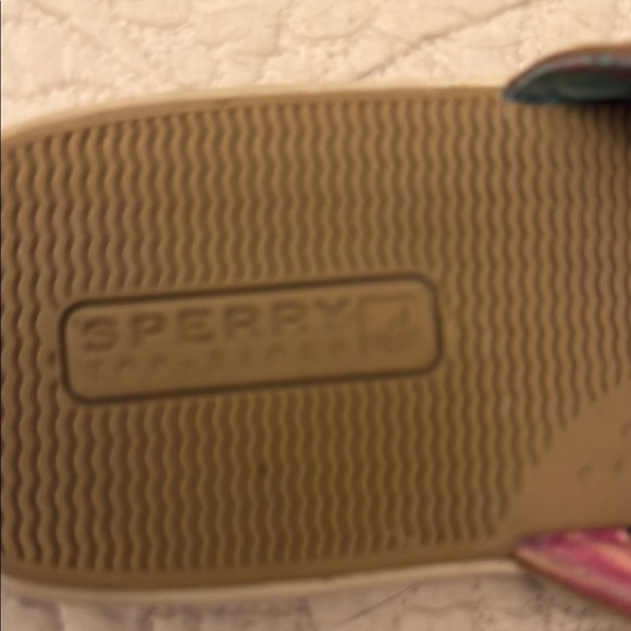 Sperry  Seafish Thong Leather Sandals - Picture 5 of 9